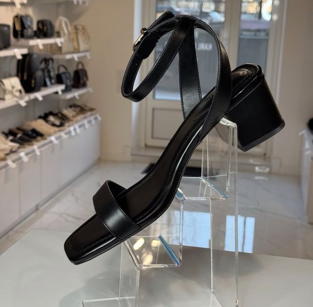 Босоніжки Michael Kors жіночі 7/ 8.5 US 129 фото